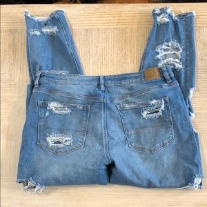 American Eagle Mom Jean